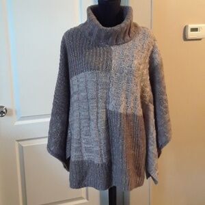 knox Rose Sweater Cape Size M